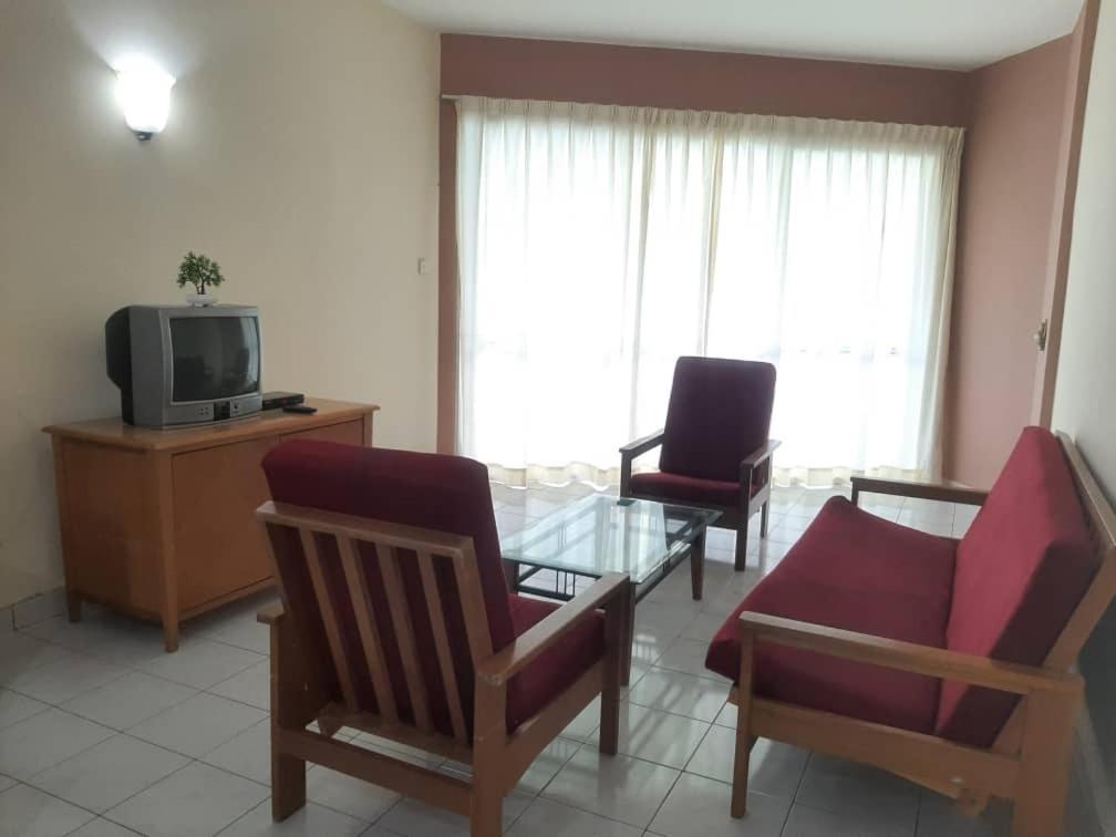 Seri Bulan Condo Порт-Диксон Экстерьер фото