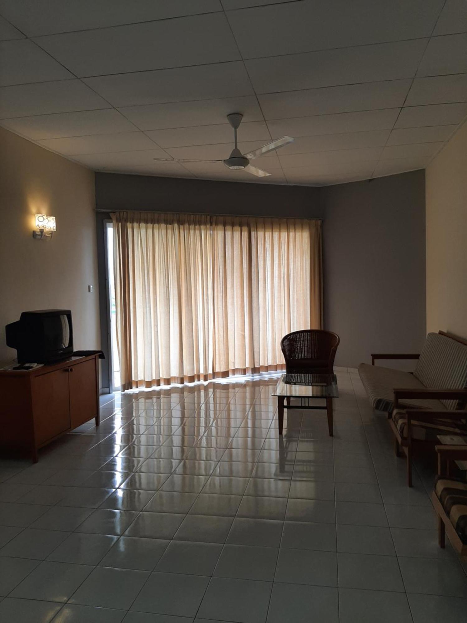 Seri Bulan Condo Порт-Диксон Экстерьер фото